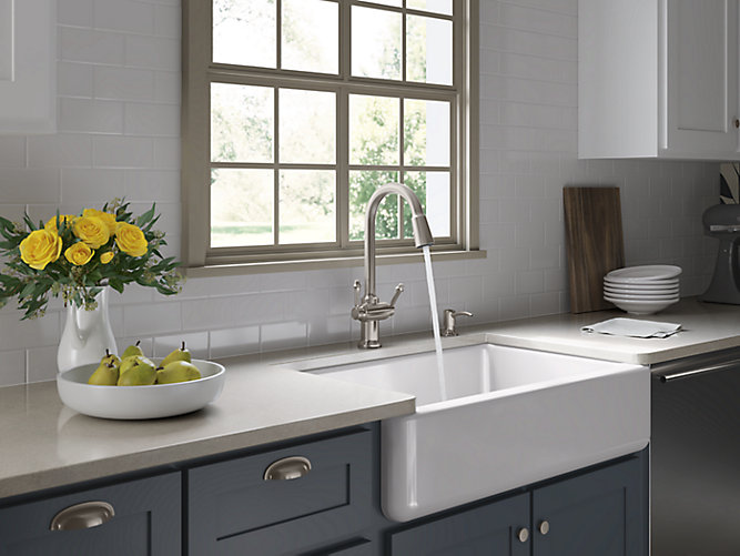 Farmhouse Kitchen Sink W Tall A, What Are Old Farmhouse Sinks Made Of Wood Called In Nigeria